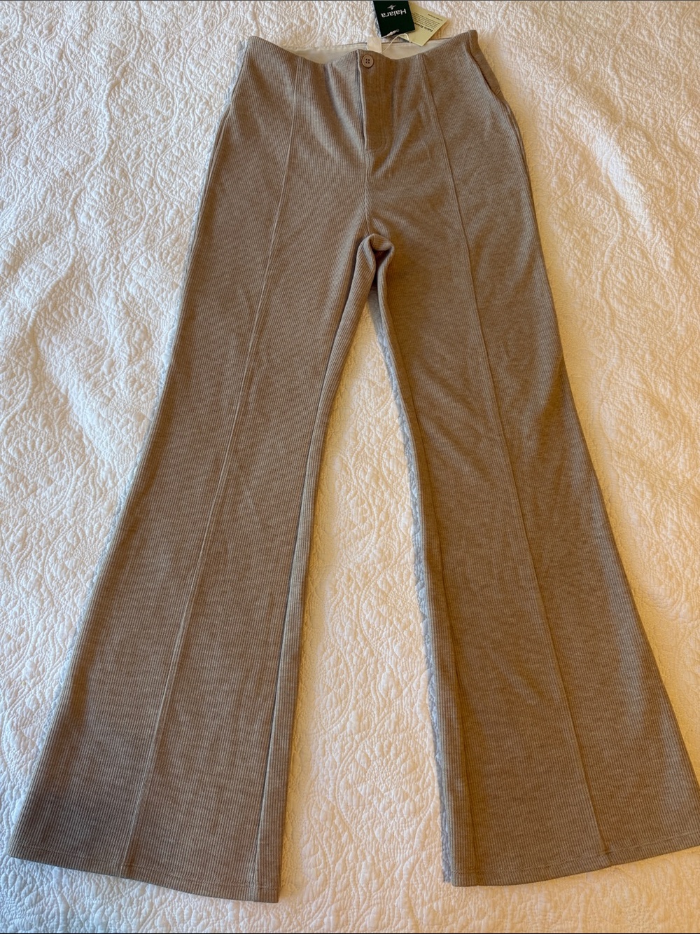 HALARA Beige Flared Ribbed Pants